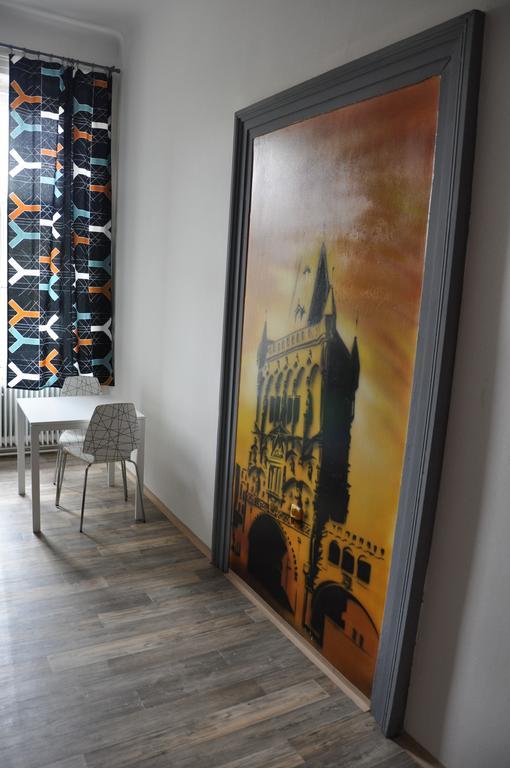 Onefam Home Прага Номер фото