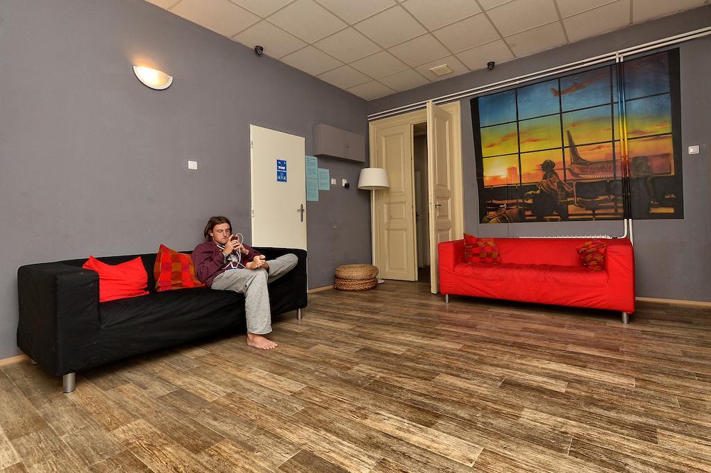 Onefam Home Прага Экстерьер фото