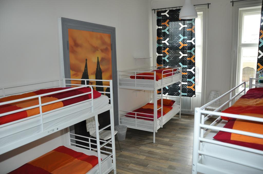 Onefam Home Прага Номер фото